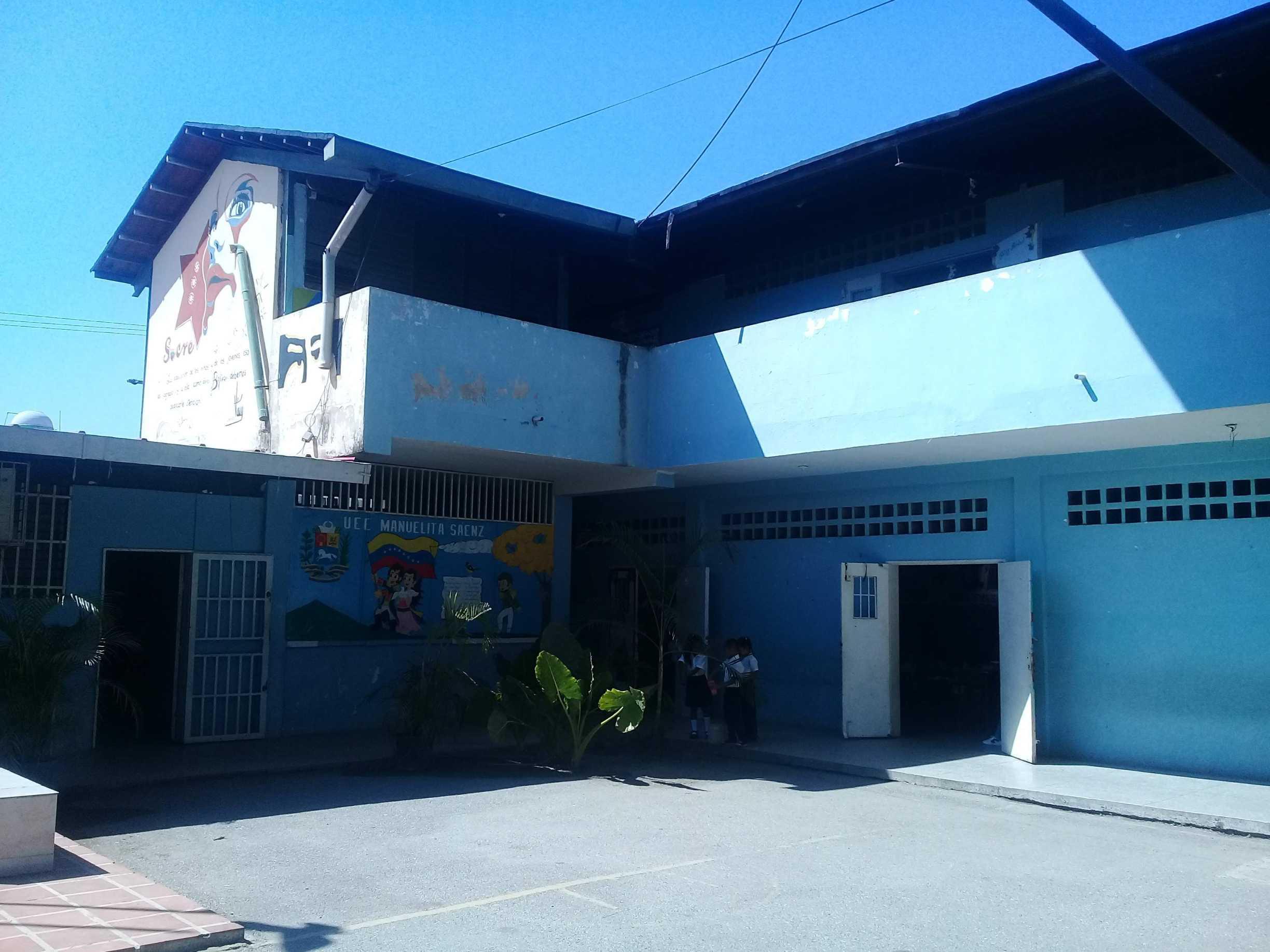 U.E.E. Manuelita Sáenz PM image