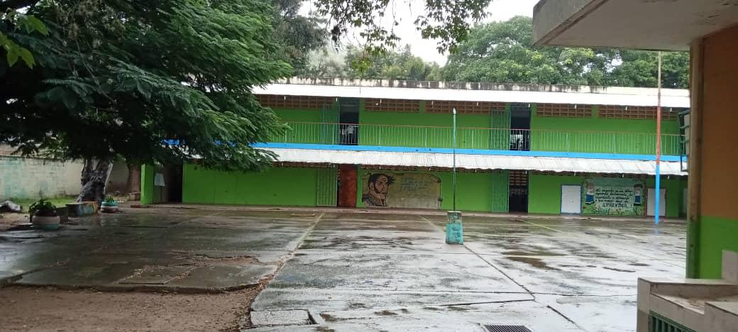 E.B.N.B. Pdte. Medina Angarita imagen 2