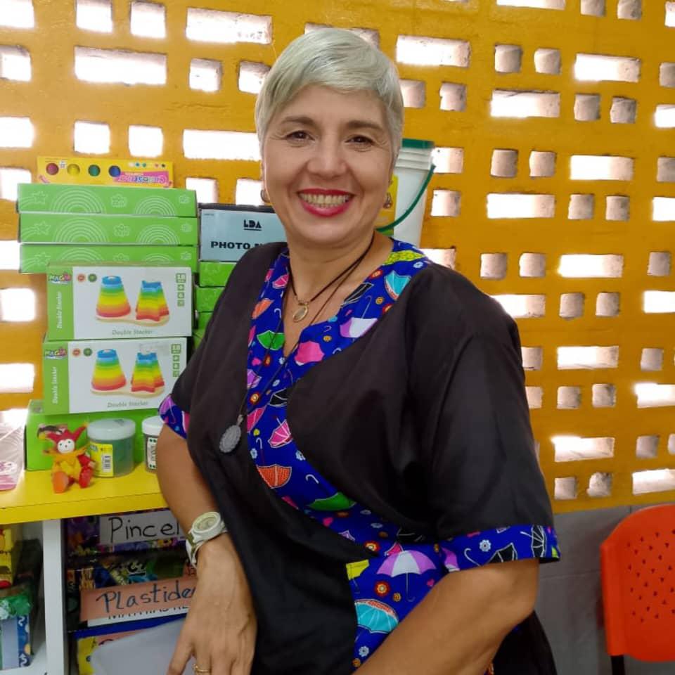 Cruz María  Larez Mata image
